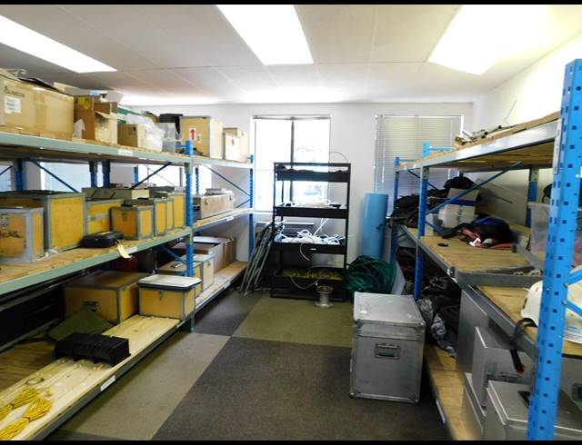 1,778M² OFFICE FOR SALE IN FERNDALE